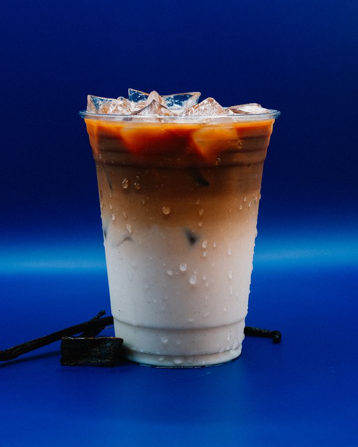 Vanilla Latte with vanilla pods